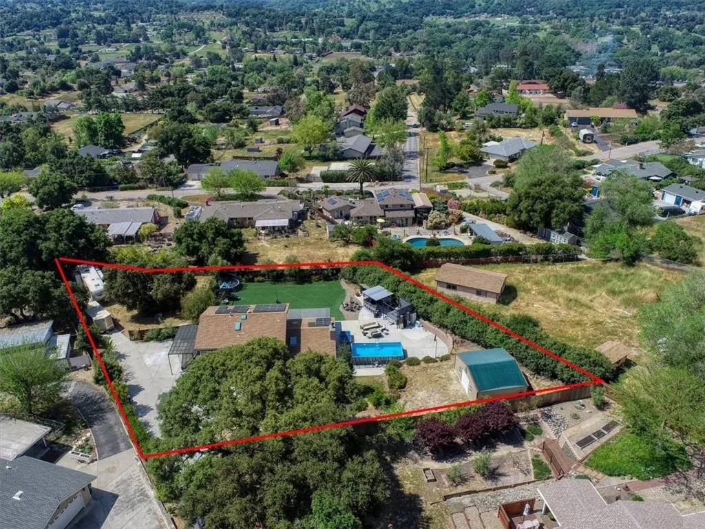 3430 Falda Road, Atascadero, CA 93422