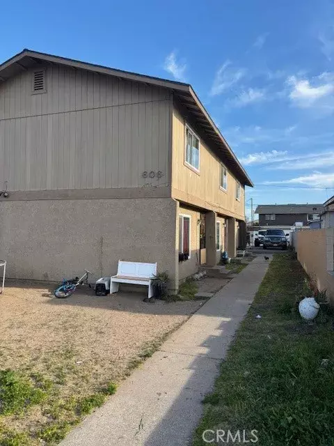 606 W Orange Street, Santa Maria, CA 93458