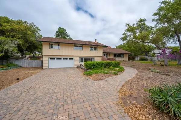 259 Saint Andrews Way, Lompoc, CA 93436