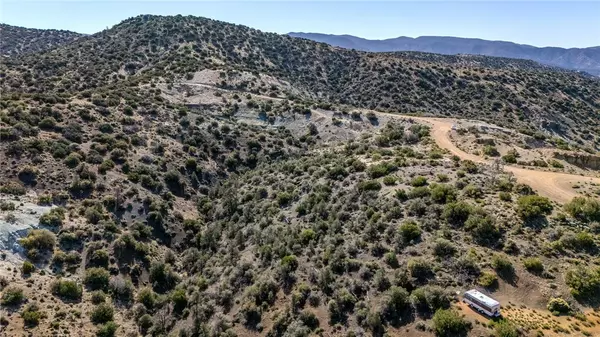 Tehachapi, CA 93561,11101 Halter