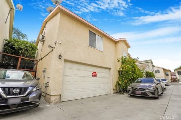 Arleta, CA 91331,9315 Woodman Avenue #8