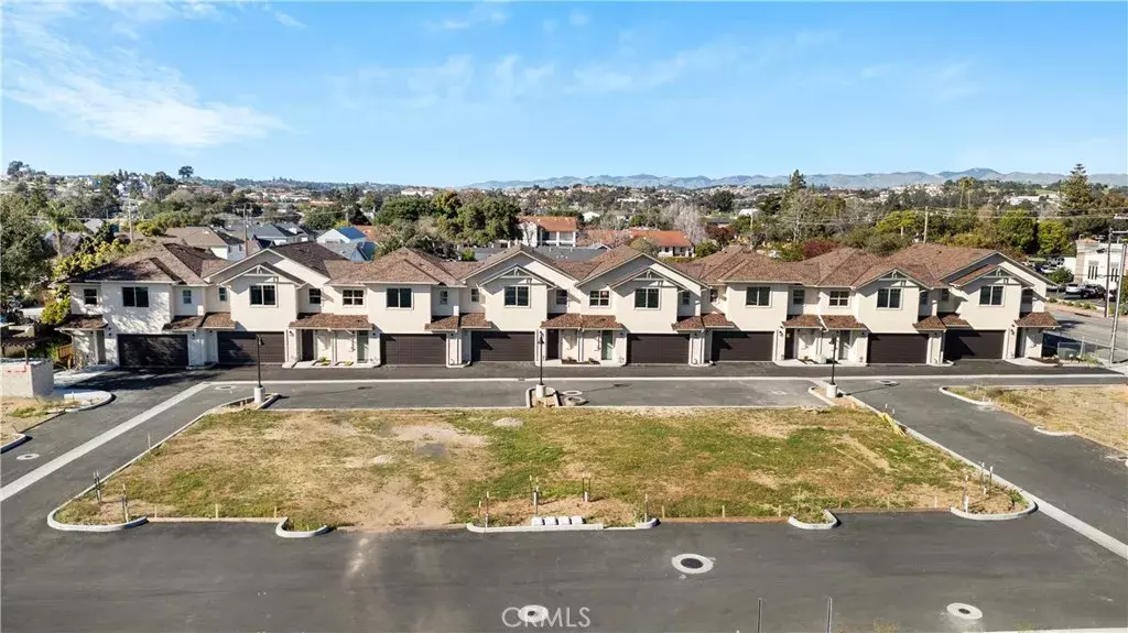 Arroyo Grande, CA 93420,358 S Halcyon Road