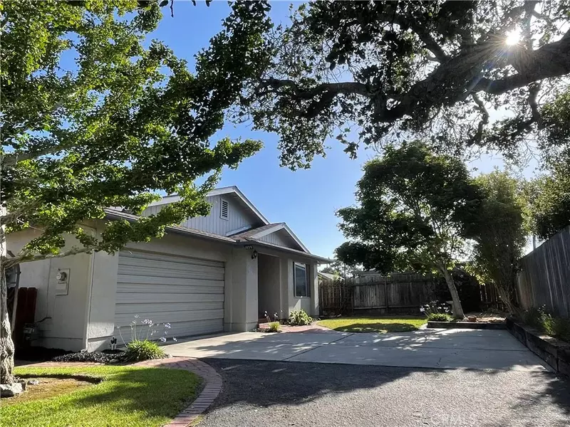 1039 Maple Street, Arroyo Grande, CA 93420