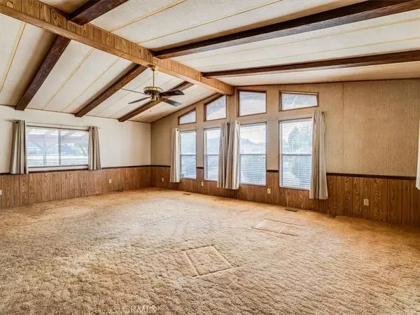 Paso Robles, CA 93446,4556 Windward