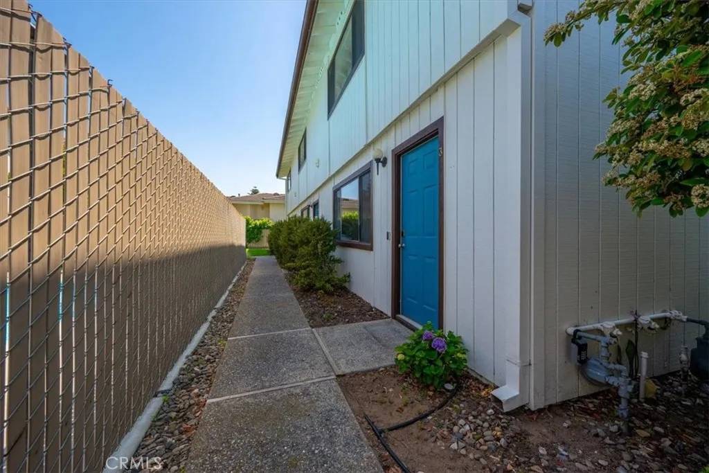 Grover Beach, CA 93433,676 N 12th Street #3