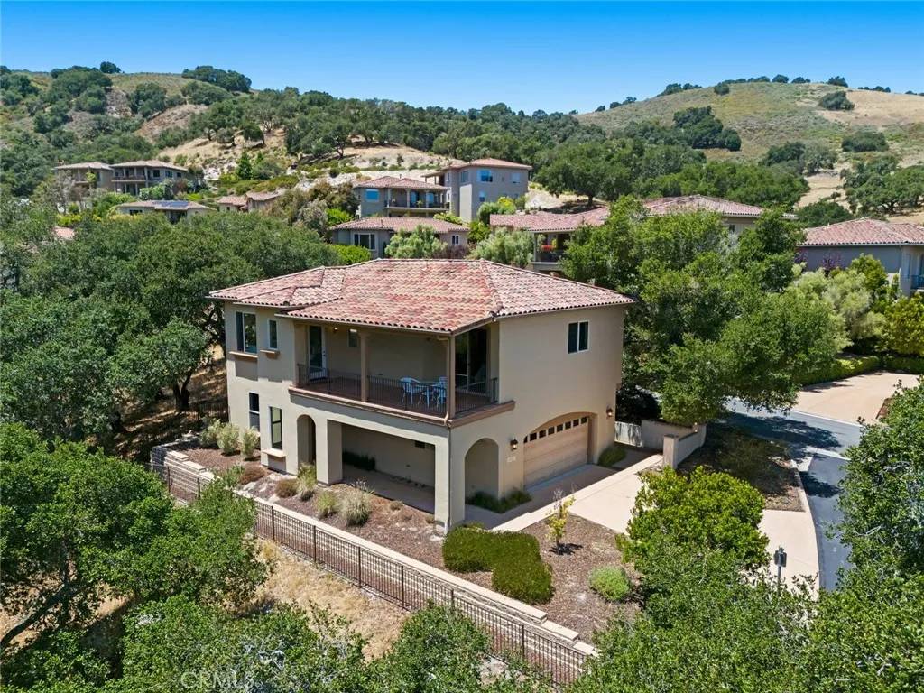 6520 Western Gull Drive, Avila Beach, CA 93424