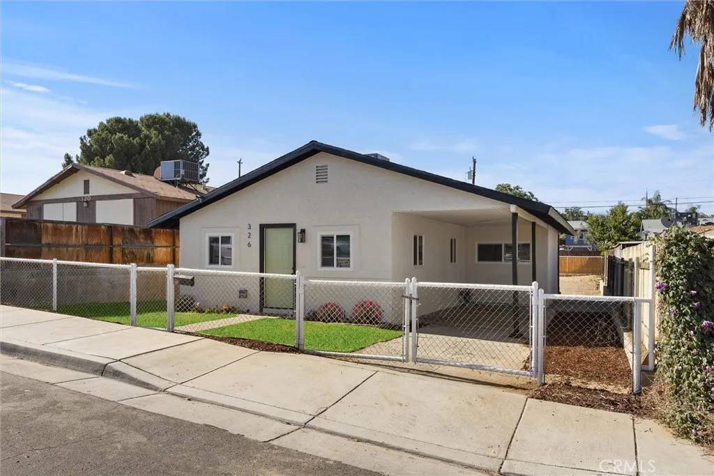 Bakersfield, CA 93305,326 Water Street