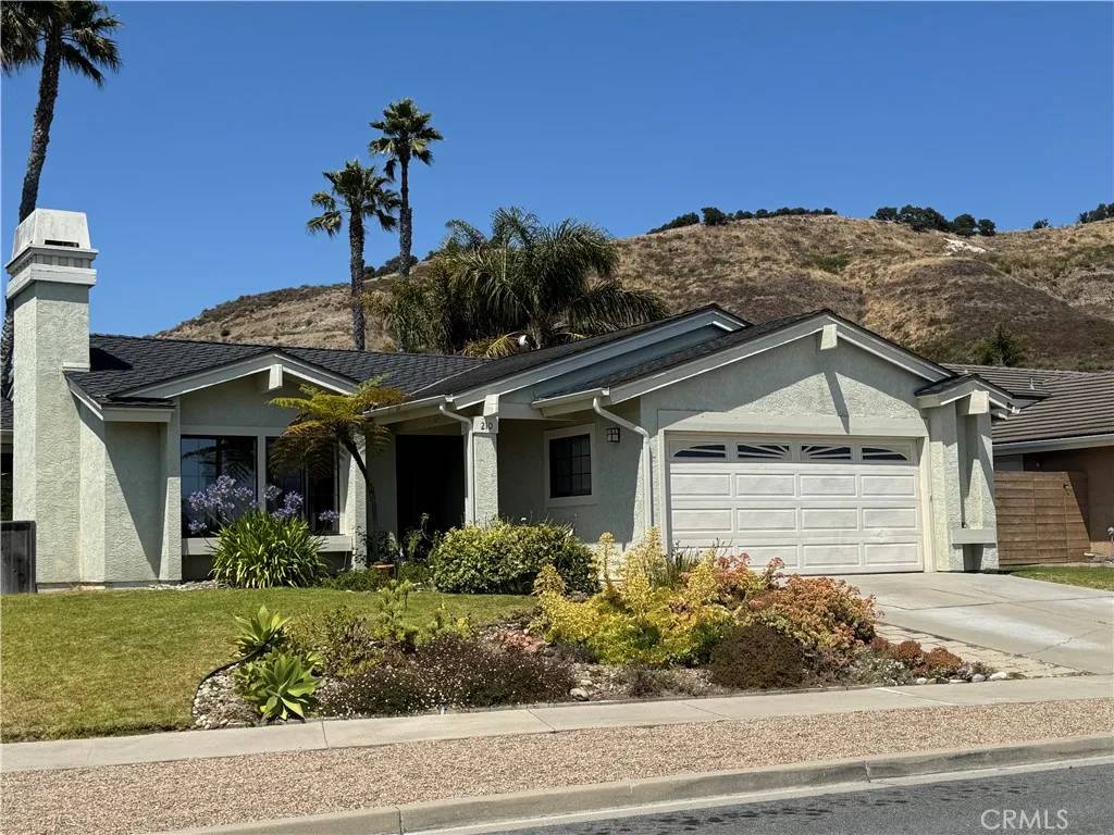 210 Encanto Avenue, Pismo Beach, CA 93449