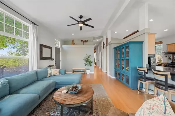 Paso Robles, CA 93446,5990 Sunny Glen