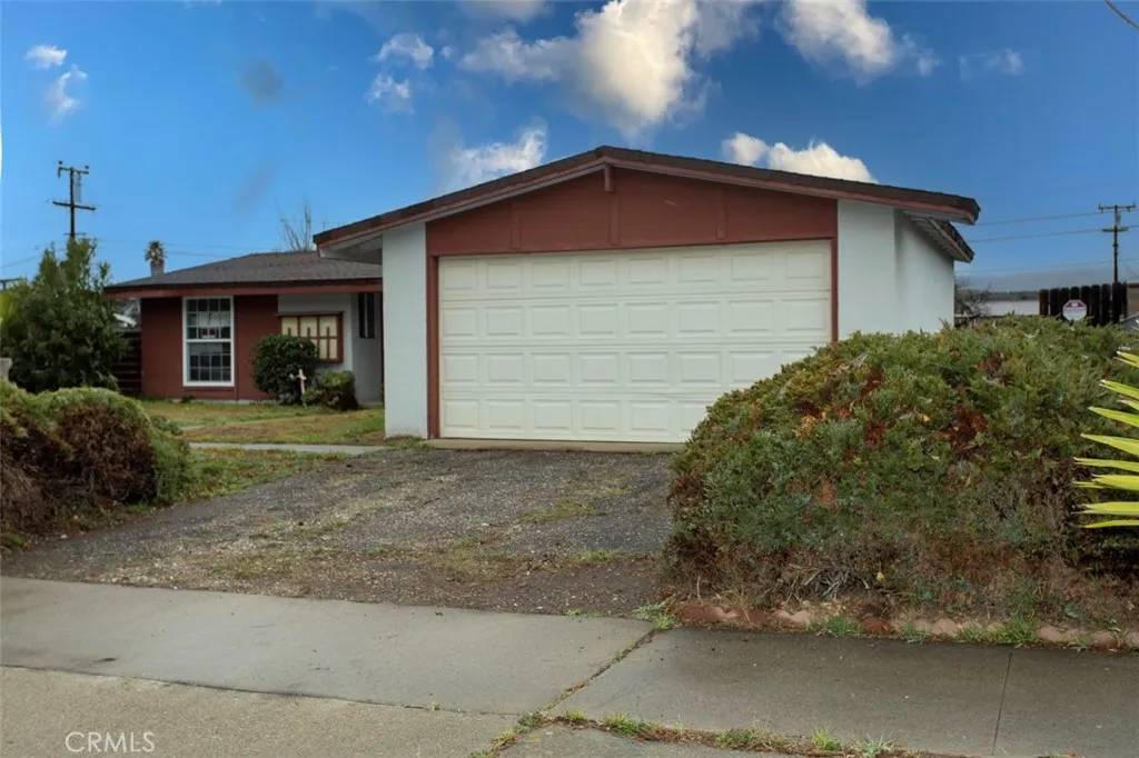 1633 Calle Nueve, Lompoc, CA 93436