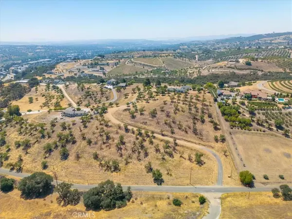 Paso Robles, CA 93446,375 Villa Lots Road