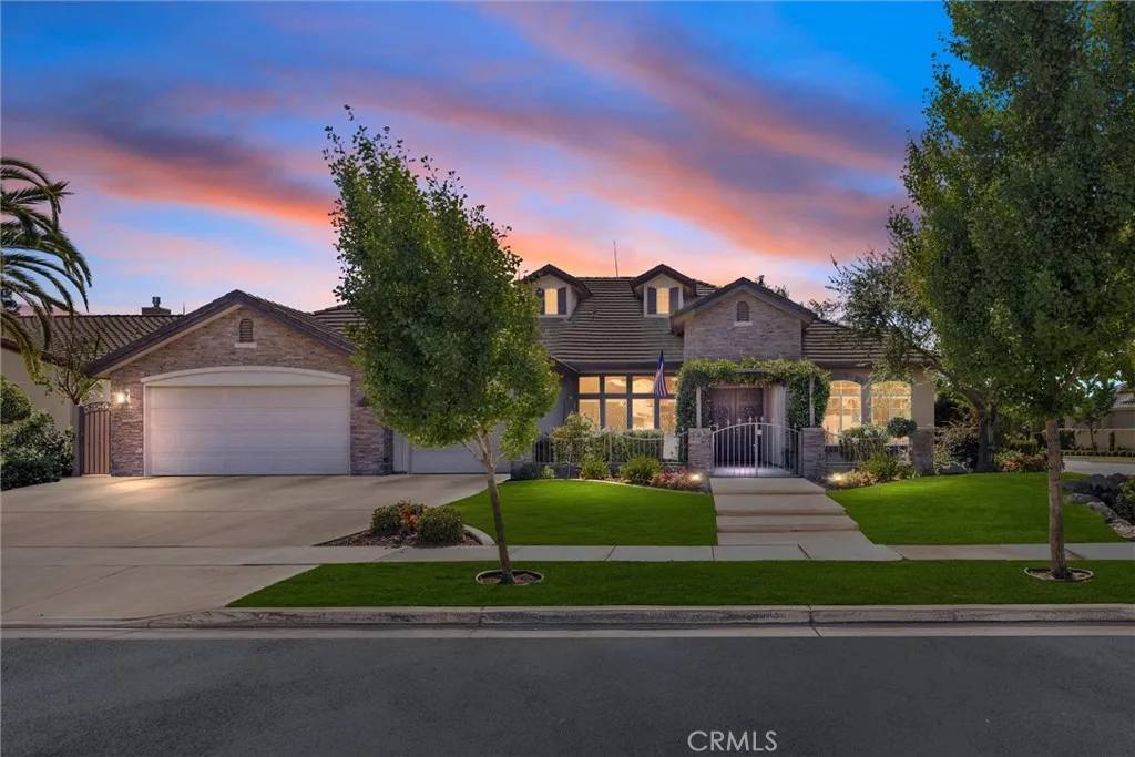 403 Stone Cross Drive, Bakersfield, CA 93312