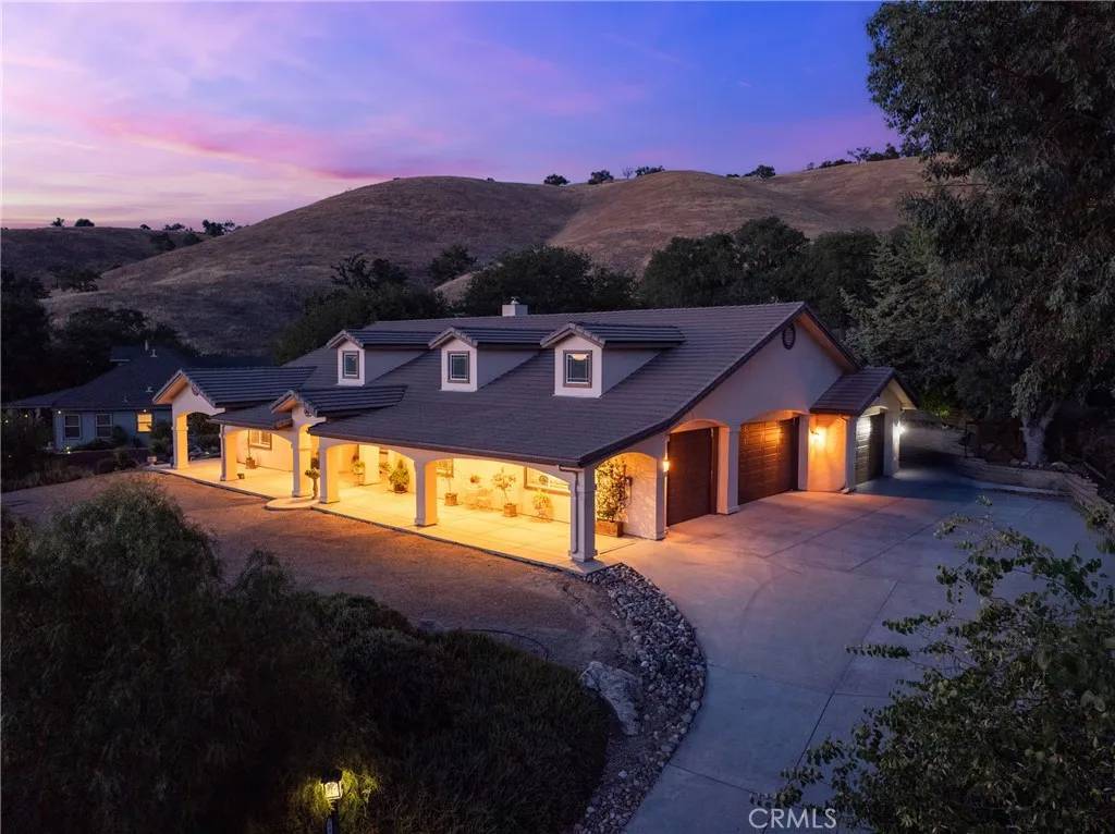 Paso Robles, CA 93446,9966 Sunfish Circle