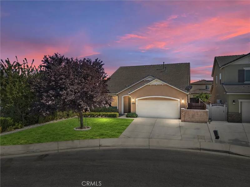 10413 Sirretta Peak Place, Bakersfield, CA 93311