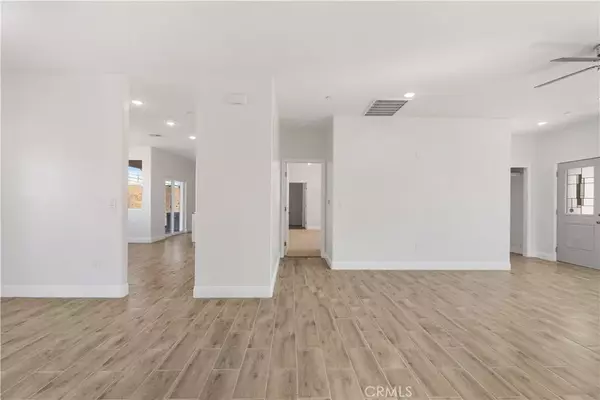Tehachapi, CA 93561,20381 Pinon Canyon Road