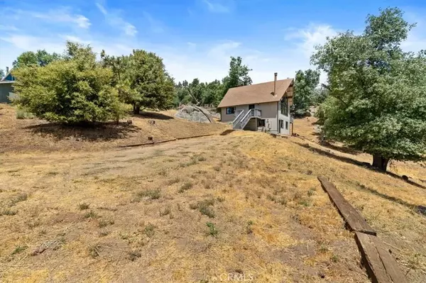 Tehachapi, CA 93561,26100 Deertrail Drive