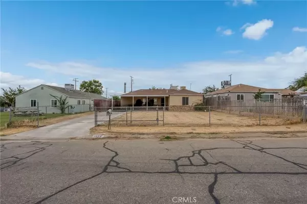 1404 Royal Way, Bakersfield, CA 93306