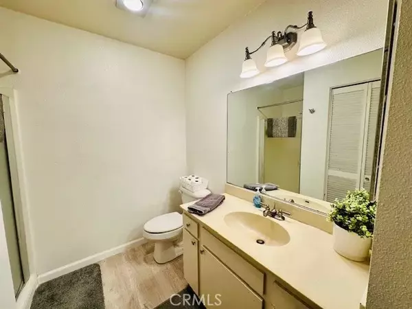 16 Flag Way #C, Paso Robles, CA 93446