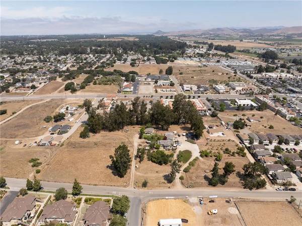 Nipomo, CA 93444,680 Hill Street