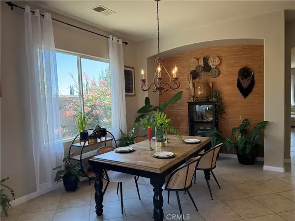 East Bakersfield, CA 93306,6702 Aretino Way