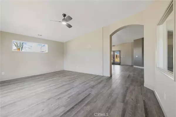 Visalia, CA 93292,1050 N Sumter Court