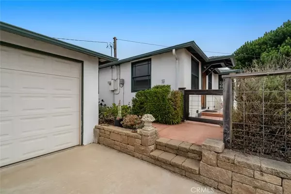 Morro Bay, CA 93442,595 Driftwood Street