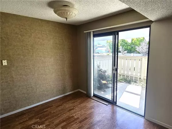 Santa Maria, CA 93455,1141 E Foster #C