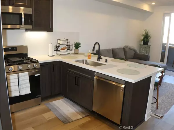 Grover Beach, CA 93433,402 W Grand Avenue #302