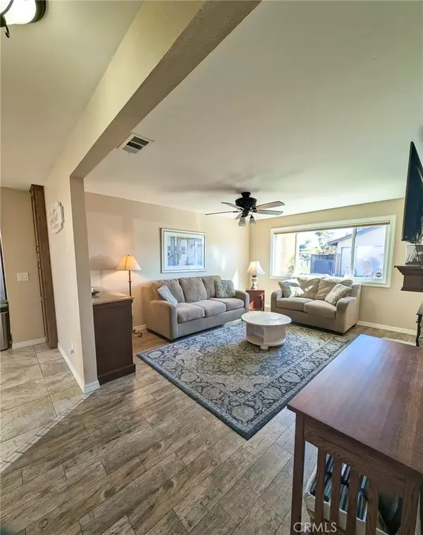 Arroyo Grande, CA 93420,1233 Farroll #B