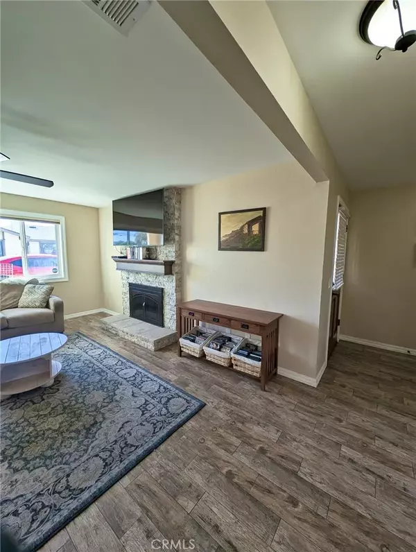 Arroyo Grande, CA 93420,1233 Farroll #B