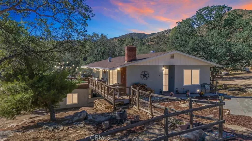 245 Mountain Shadow, Wofford Heights, CA 93285