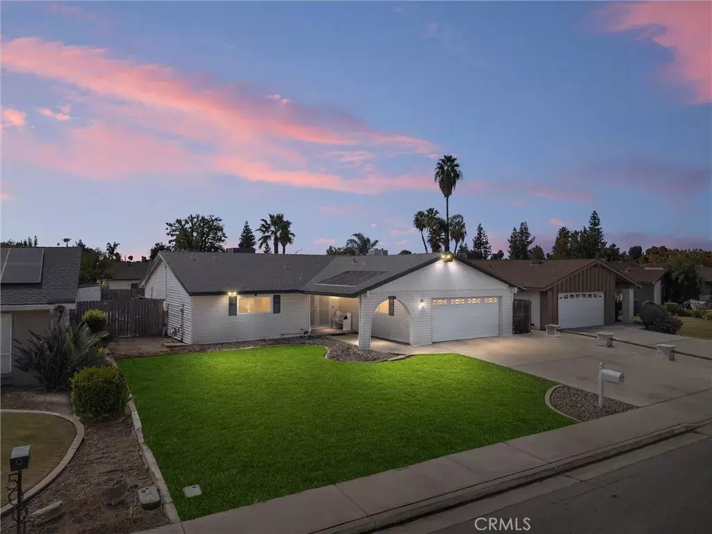 Bakersfield, CA 93309,5005 Surrey Lane