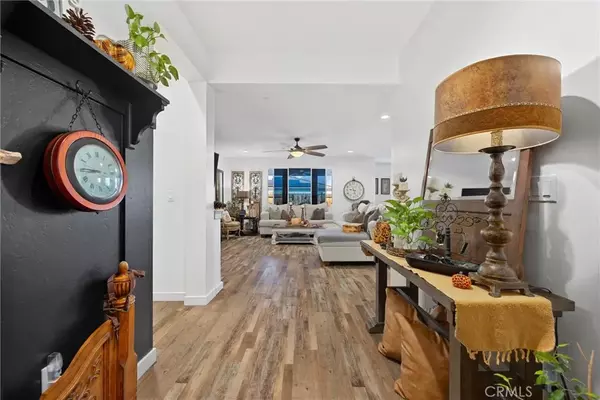 Bakersfield, CA 93313,7600 Emerald Green