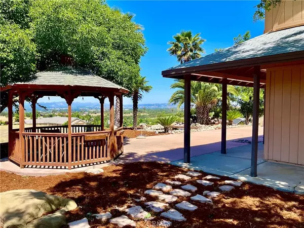 Templeton, CA 93465,3660 E. HWY. 41