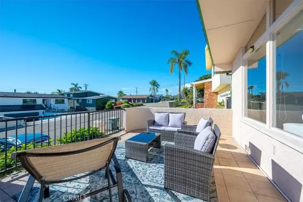 Pismo Beach, CA 93449,870 Visalia St