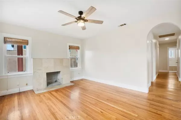San Diego, CA 92109,4718 Dawes Street