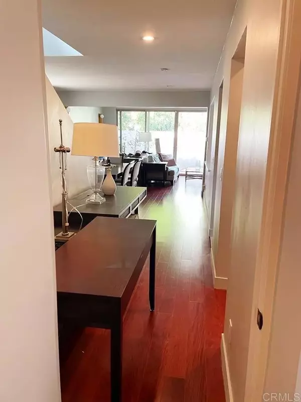 West Hollywood, CA 90069,9042 Phyllis Avenue