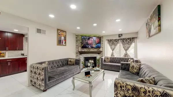 1540 Granit Hills Drive #D, El Cajon, CA 92019
