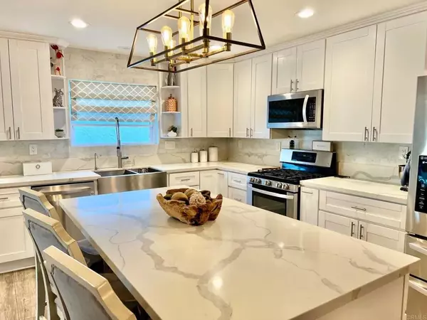 Bonita, CA 91902,5209 Cezanne Lane