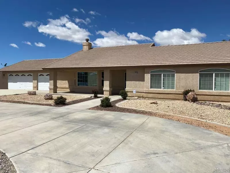 14720 Hopi Road, Apple Valley, CA 92307