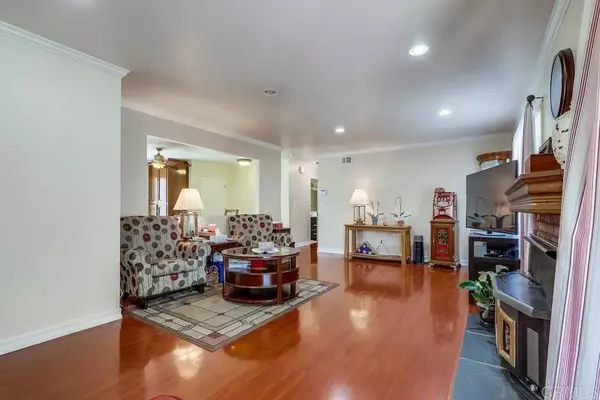 Lakeside, CA 92040,9165 Etchings Way