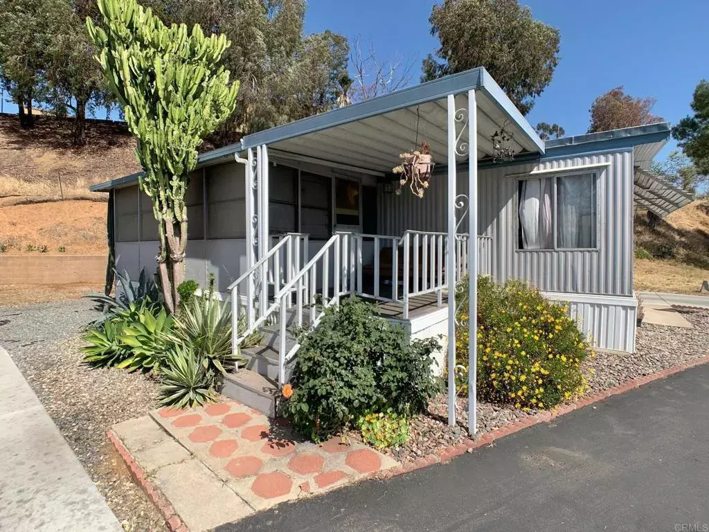 El Cajon, CA 92021,351 E Bradley #38