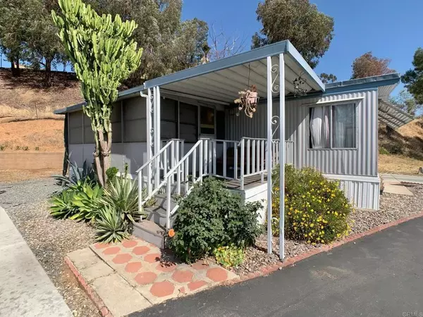 351 E Bradley #38, El Cajon, CA 92021