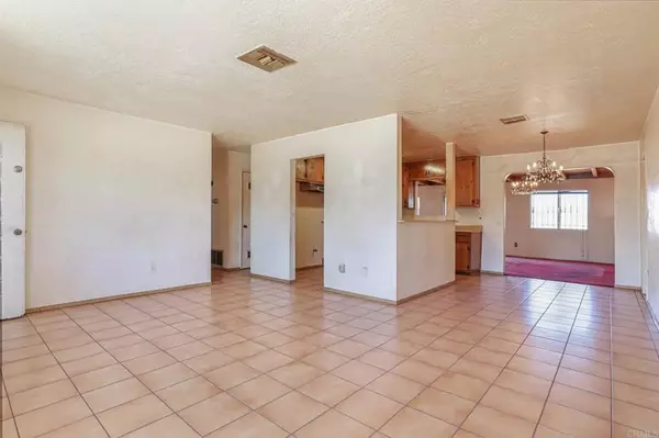 Chula Vista, CA 91911,131 E Palomar Street