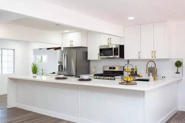 La Mesa, CA 91941,4404 Vista Way