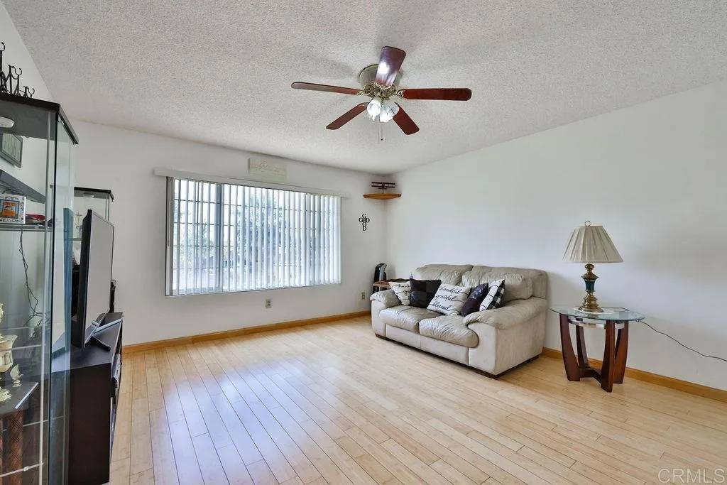 San Diego, CA 92139,5542 CHATTANOOGA ST
