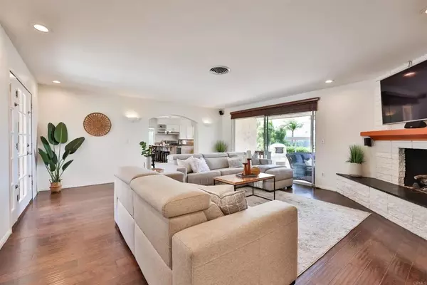 Bonita, CA 91902,3909 Alta Loma Drive