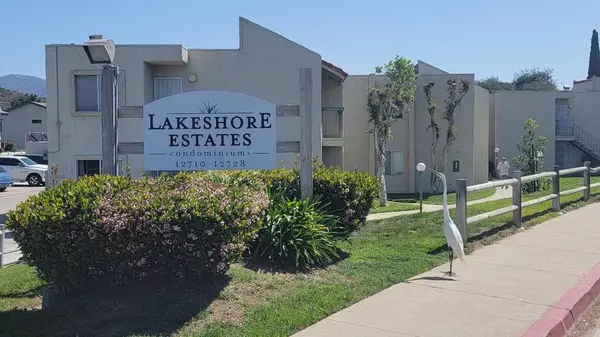 12716 Lakeshore Dr #L, Lakeside, CA 92040