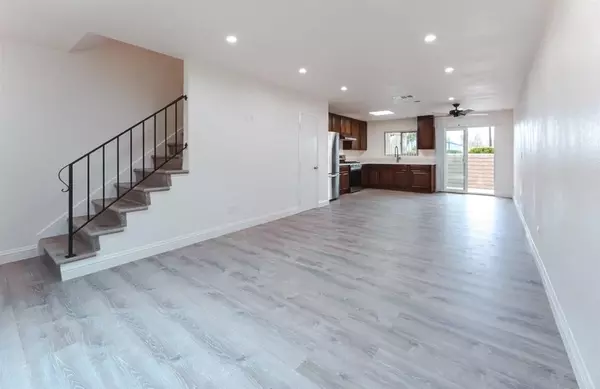 El Cajon, CA 92019,1119 decker Street ##E