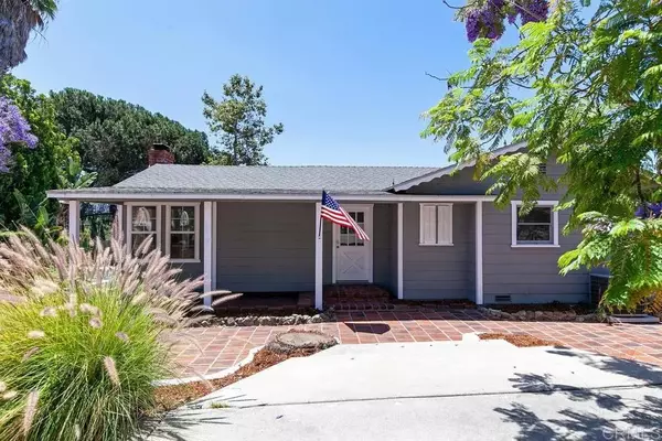 10405 CHALLENGE BLVD, La Mesa, CA 91941